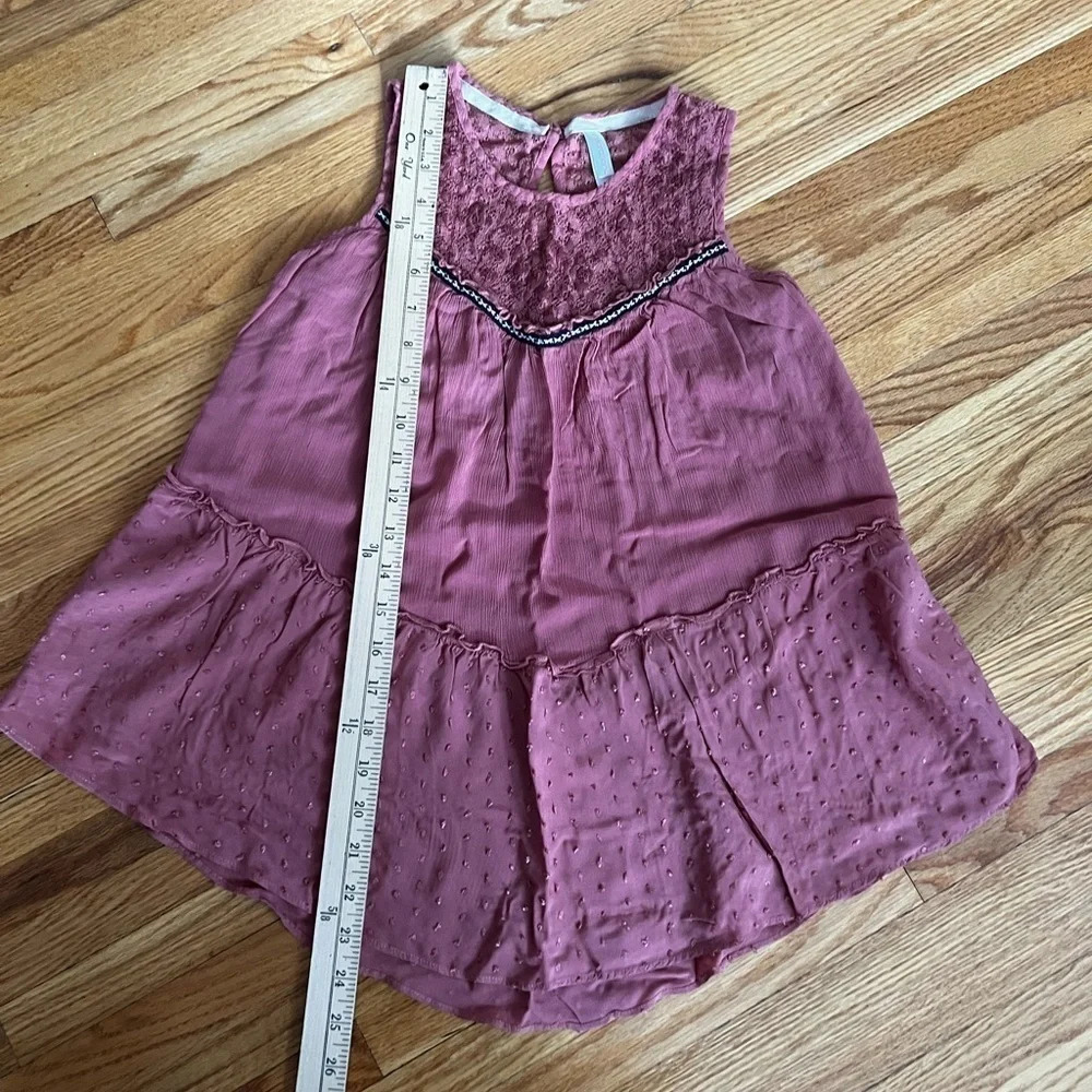 Xhilaration light weight tank - Picture 1 of 5